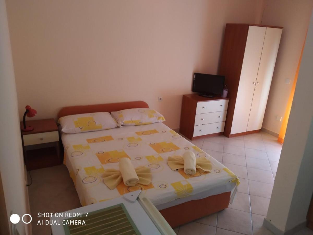 Apartmani Glavina Зострог Екстер'єр фото