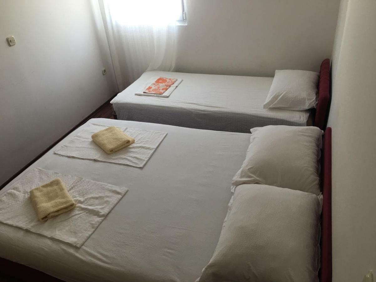 Apartmani Glavina Зострог Екстер'єр фото